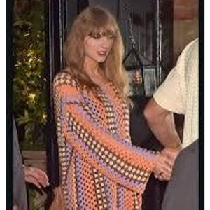 Taylor Swift Handmade Crochet Pullover Small